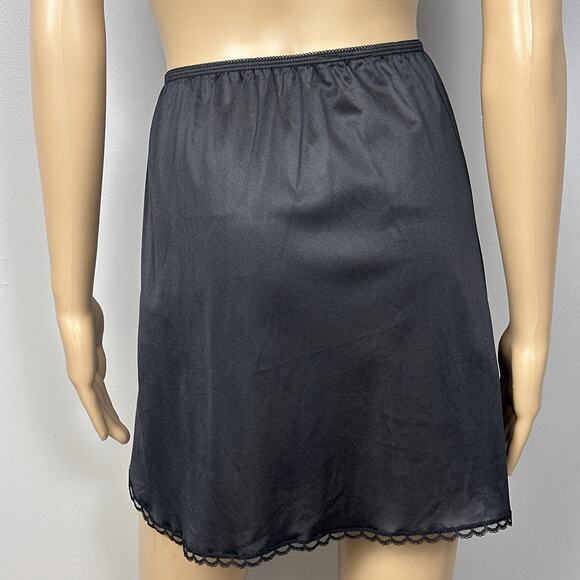 Vintage Wondermaid Half Slip Short Black Size Small 100% Nylon USA Made Lace - Picture 2 of 5